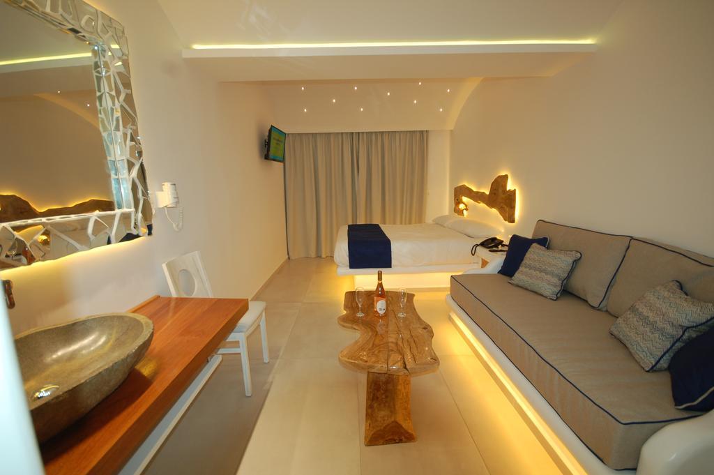 Regal View Hotel Mykonos Town Bagian luar foto
